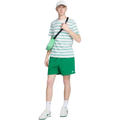 7. Spodenki męskie Nike Club zielone FN3520 365