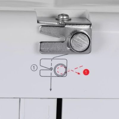 12. Maszyna do szycia Singer M1005