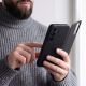 6. Etui Tech-Protect Smart Wallet na Samsung Galaxy S26 FE - czarne matowe