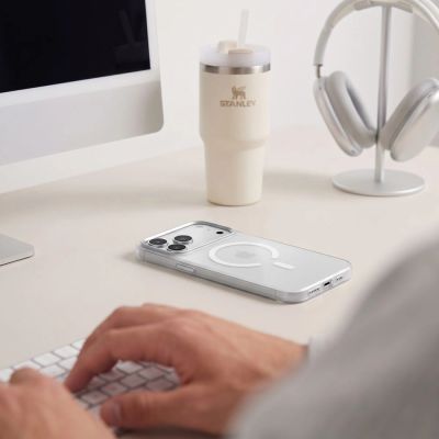 5. Etui Tech-Protect MagZero MagSafe na iPhone 17 Pro Max / 18 Pro Max - białe matowe