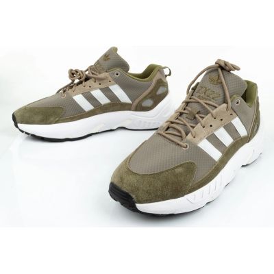 21. Buty adidas ZX 22 Boost M GX2040