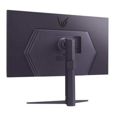 7. MONITOR LG LED 31,5" 32GS75Q-B 180Hz