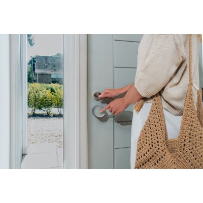 11. Inteligentny zamek do drzwi Yale Linus Smart lock L2 Lite Silver