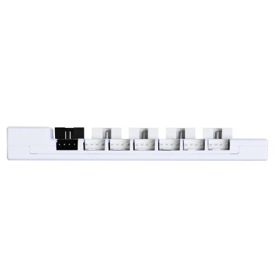 3. Lian Li EDGE HUB, 4x USB, 6x PWM - biały