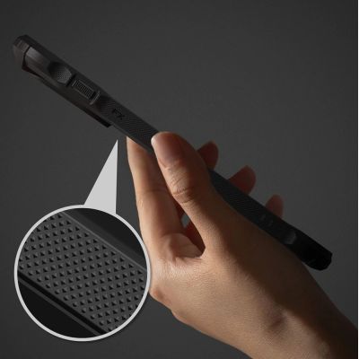6. Etui Ringke Fusion X na OnePlus 15 - przezroczysto-czarne