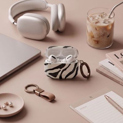 8. Etui Tech-Protect Lamano na AirPods 4 / 5 - czarno-beżowe