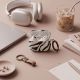 8. Etui Tech-Protect Lamano na AirPods 4 / 5 - czarno-beżowe