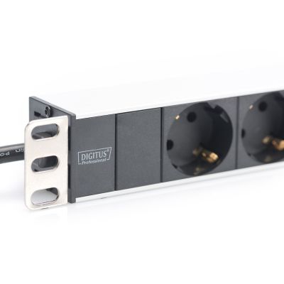 3. Listwa RACK DIGITUS DN-95401 (8 x UTE; 16 A; 2m; kolor czarny)
