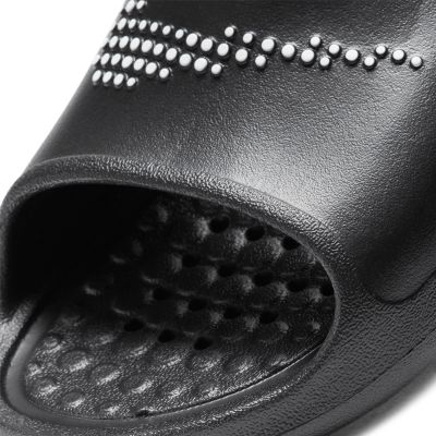 5. Klapki Nike Victori One M CZ5478-001 czarne