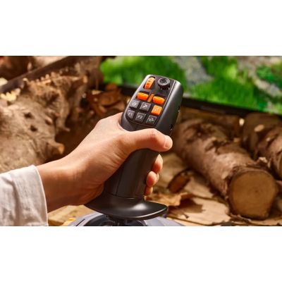 5. Thrustmaster Joystick SimZadanie Farmstick, XBOX