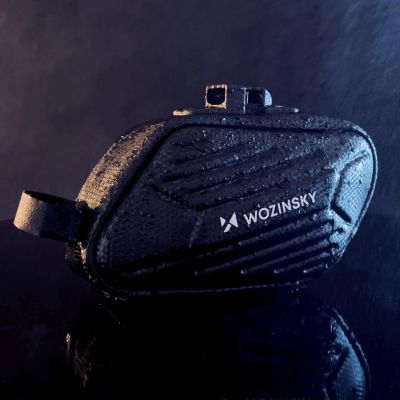 12. Wozinsky torba rowerowa pod siodełko wodoodporna 1,5 l czarna (WBB27BK)