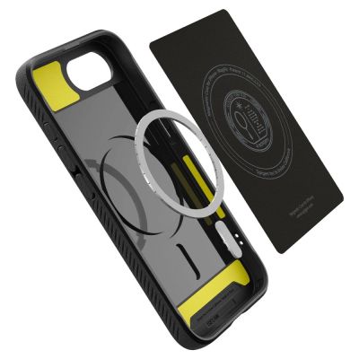 9. Etui Spigen Rugged Armor MagSafe na iPhone 16e / 17e- czarne