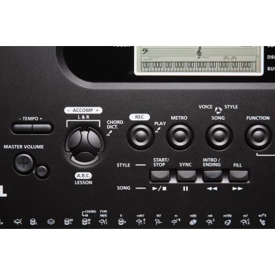 7. Kurzweil KP70 - Keyboard