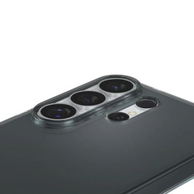 5. Etui Spigen Liquid Crystal na Samsung Galaxy S26 Ultra - półprzezroczyste