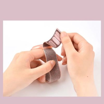 9. Pasek Tech-Protect Nylon dla dzieci na Apple AirTag - niebieski