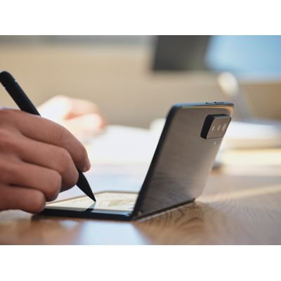 3. Microsoft Surface Slim Pen 2, black
