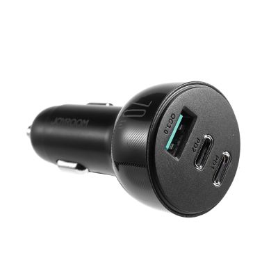 4. Joyroom ładowarka samochodowa 70W z 3 portami: USB, 2 x USB C czarna (JR-CL26)
