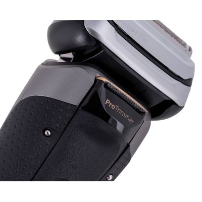 6. Golarka elektryczna Series 9 Pro+ 9565cc BRAUN