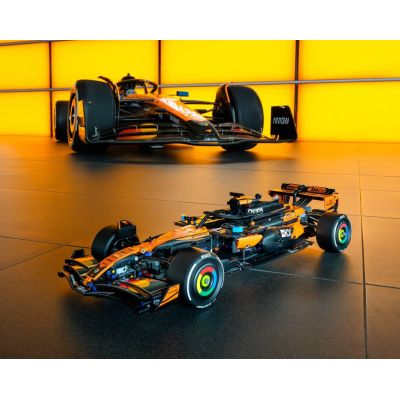 10. LEGO 42228 Technic - Bolid McLaren MCL39 F1