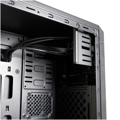 13. LC-Power 7040B Midi Tower Czarny