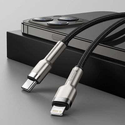 11. Kabel Baseus Cafule Series Metal Data USB-C / Lightning 20W PD 1 m - czarny