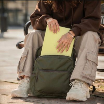 13. Etui Tech-Protect Softshell na MacBook Neo 13 2026 - żółte matowe