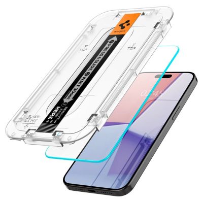 3. Szkło hartowane Spigen Glas.tR EZ Fit na iPhone 15 Pro - 2 szt.