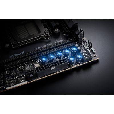 28. Płyta główna Asrock X870E TAICHI OCF