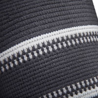 6. Opaska adidas  na nadgarstek M ADSU-12542BK