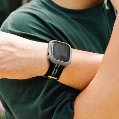 6. Etui Ringke Onyx na Apple Watch 10 46 mm - granatowy