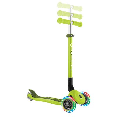 18. Hulajnoga 3-kołowa Globber Primo Foldable Lights 432-106-2 HS-TNK-000011635