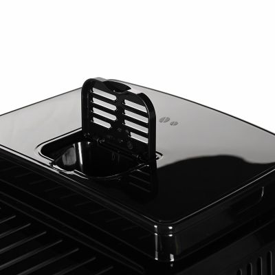 3. Ekspres ciśnieniowy DeLonghi ECAM 220.60.B