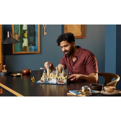 4. LEGO Harry Potter 76419 Zamek Hogwart i błonia