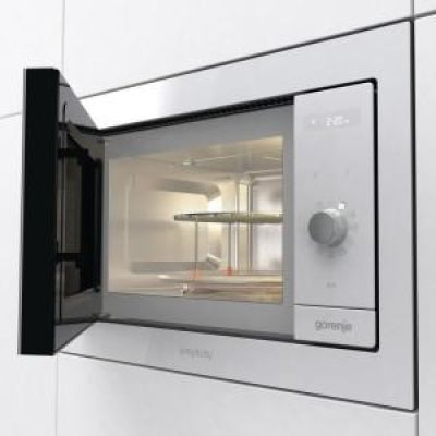 3. Kuchenka mikrofalowa GORENJE BM235G1SYW