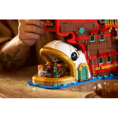 2. LEGO One Piece 75640 Pływająca restauracja Baratie