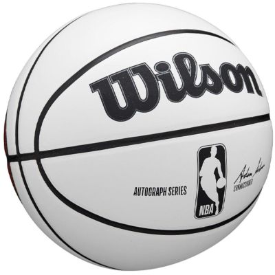 4. PIŁKA DO KOSZYKÓWKI WILSON NBA AUTOGRAPH R.3