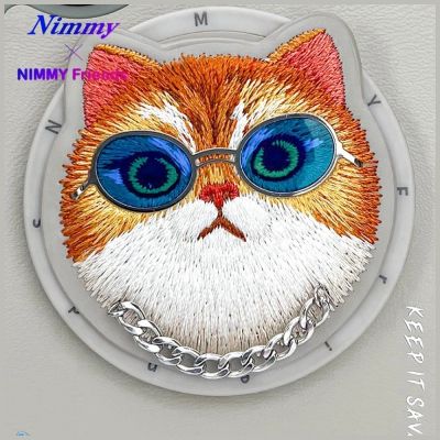 8. Etui Nimmy Glasses Cool Cat MagSafe na iPhone 16 - szare