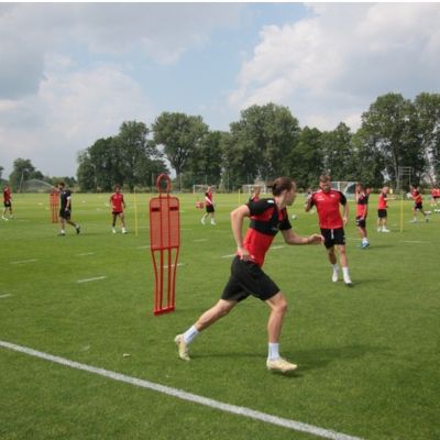 91. Mur piłkarski PRO 180 cm - NYLON