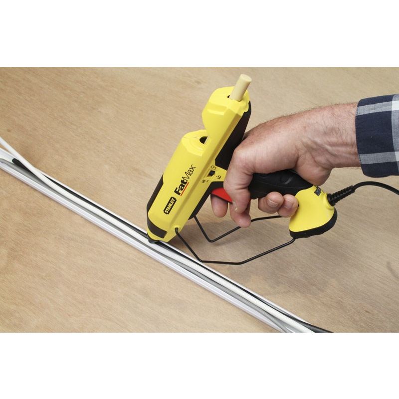 4. Pistolet do kleju na gorąco Stanley Fatmax PRO GR100R FMHT6-70418 200W