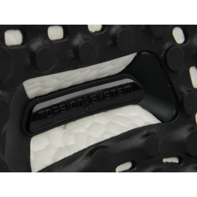 7. Buty Sportowe Adidas Consortium Packer x Solebox UltraBoost Mid -  CM7882