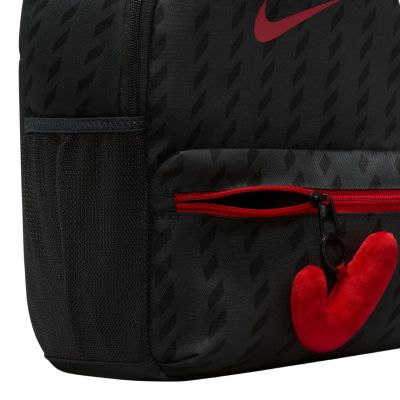 5. Plecak dla dzieci Nike JDI mini czarny IO1530 010