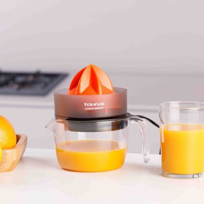 10. Wyciskarka do cytrusów Taurus Citrus Compact Glass 30W