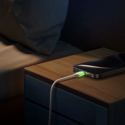 4. Kabel Joyroom S-A53 60W USB-C - USB-C z fluorescencyjną końcówką 2 m - beżowy