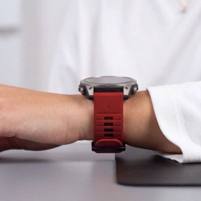7. Pasek Tech-Protect Iconband Pro na Garmin Fenix 5X / 5X Plus / 6X / 6X Pro / 7X / 8 / 8 Pro / 9 / 9 Pro (51 mm) - czerwono-czarny