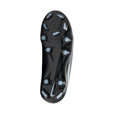 6. Buty piłkarskie dla dzieci Nike Phantom 6 Low Pro FG/MG HM9204 003