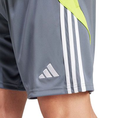 12. Spodenki adidas Tiro 24 Training M IV6940