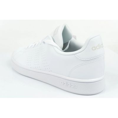 6. Buty adidas Advantage Base M EE7692