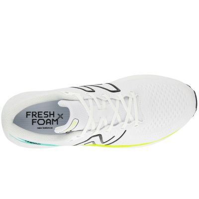 3. New Balance buty sportowe męskie MEVOZCT3