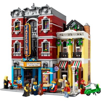 3. LEGO Icons 10312 - Klub Jazzowy