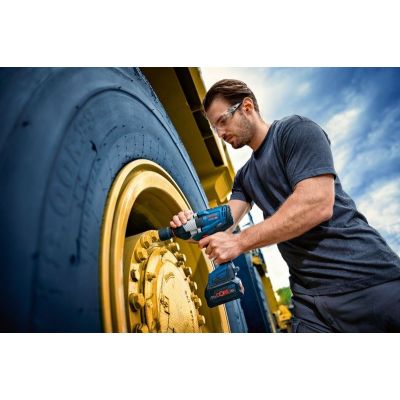 3. Bosch klucz udarowy 3/4" model GDS 18V-1600 HC solo, 1600Nm, pierścień